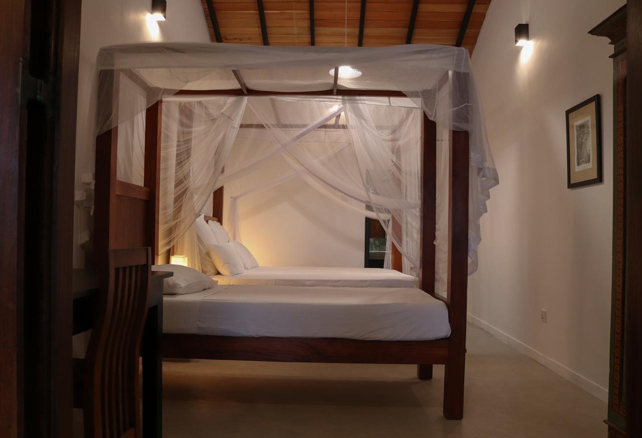 Blue Parrot Beach Villa Ambalangoda  Exterior foto